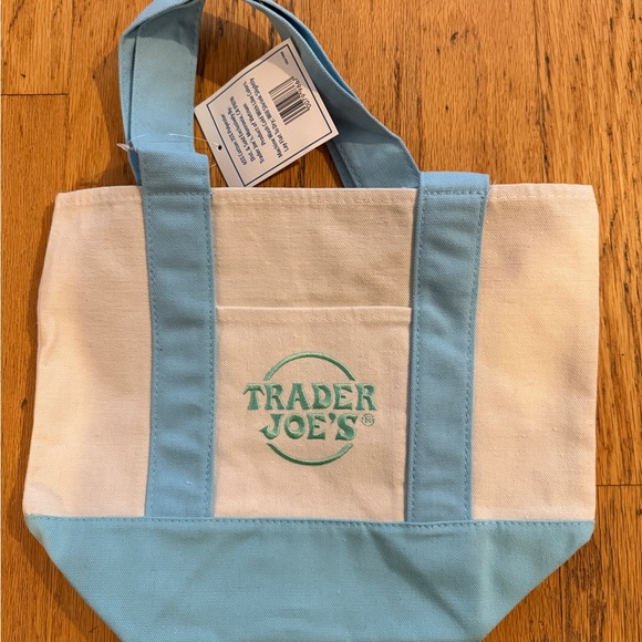 Trader Joe’s Mini Pastel Canvas Tote Bag 2025 (BUNDLES AVAILABLE) - Picture 2 of 5